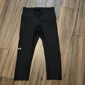 02. Under Armour Compression Heatgear Crop Leggings Pants Size Med. EUC
